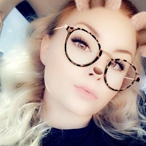 Meet your Posher, Chelsi